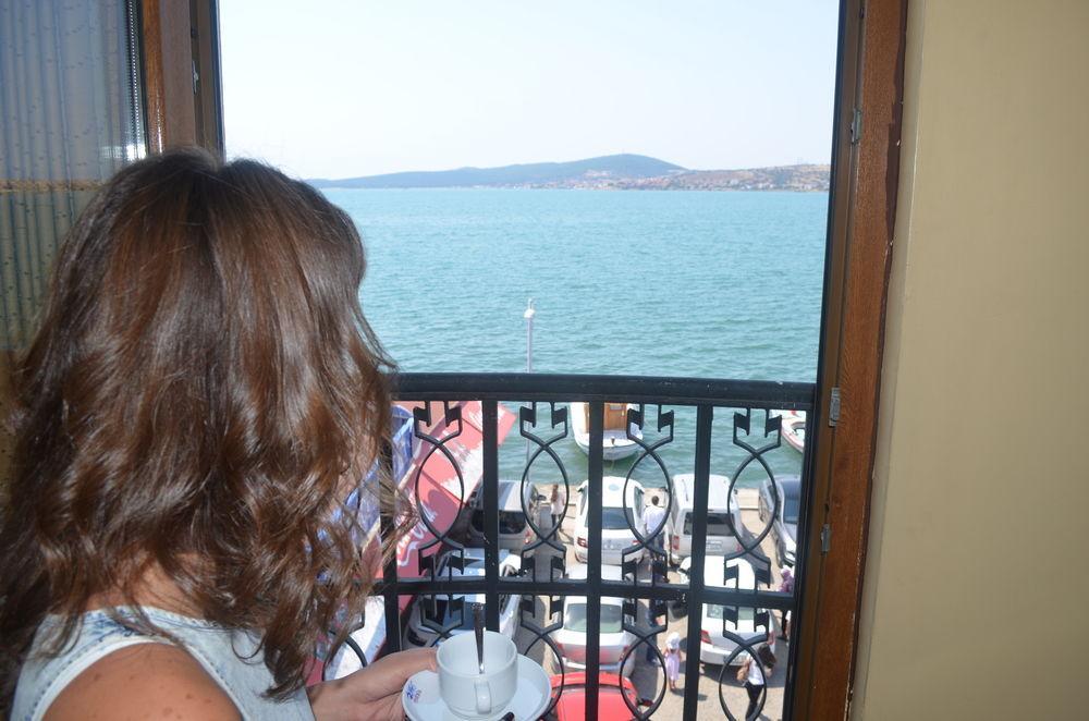 Ayvalik Palas Hotel Ngoại thất bức ảnh