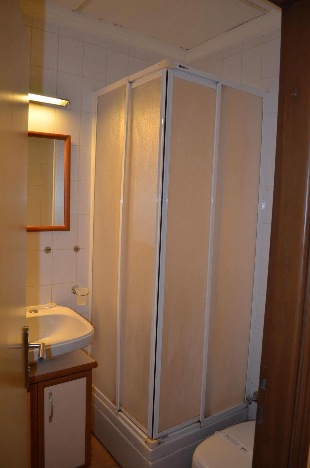 Ayvalik Palas Hotel Ngoại thất bức ảnh
